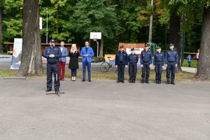Zdjęcie kolorowe. Uroczyste rozpoczęcie Igrzysk przez Komendanta Wojewódzkiego Policji nadinsp. dr Krzysztofa Justyńskiego