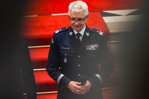 Zdjęcie przedstawia Komendanta Wojewódzkiego Policji